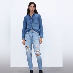 🌺ZARA HIGH RISE MOM FIT STRAIGHT LEG DISTRESSED JEANS SIZE 6🌺